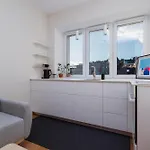 Old Town Velvet Retreat - Style And Comfort