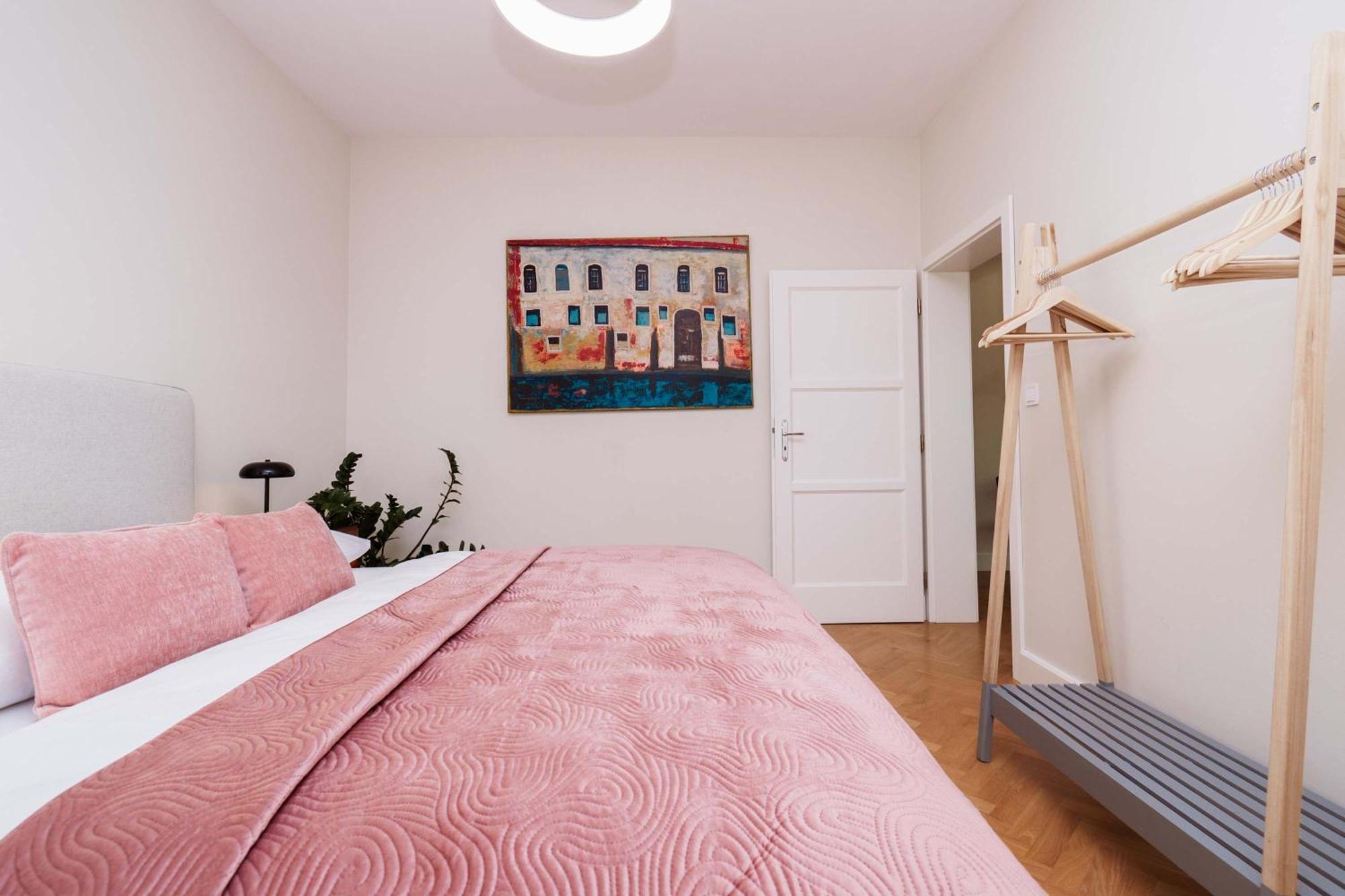 Apartmán Old Town Velvet Retreat - Style And Comfort